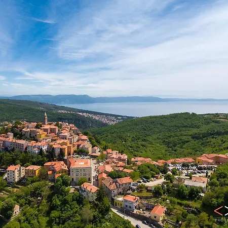 Bacio 660 Nedeščina